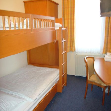 קאוב Hotel Deutsches Haus מראה חיצוני תמונה