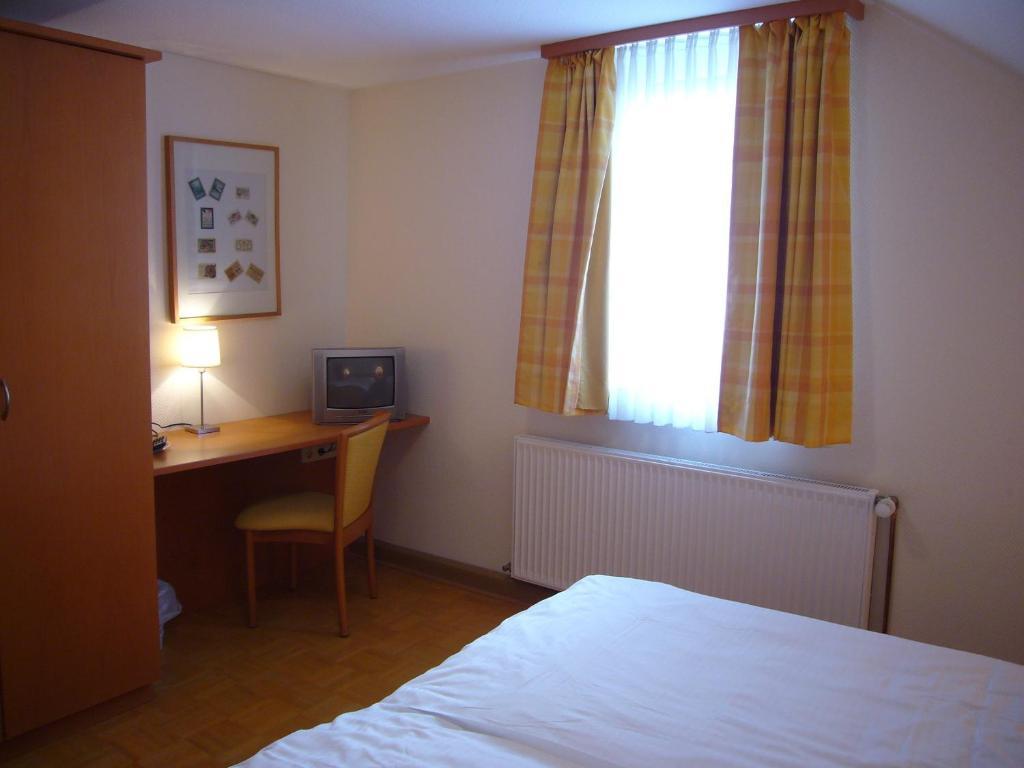 קאוב Hotel Deutsches Haus מראה חיצוני תמונה