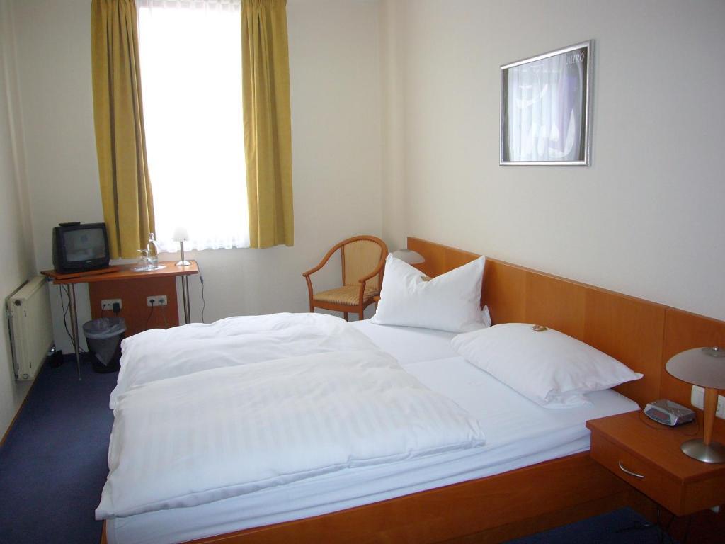 קאוב Hotel Deutsches Haus מראה חיצוני תמונה