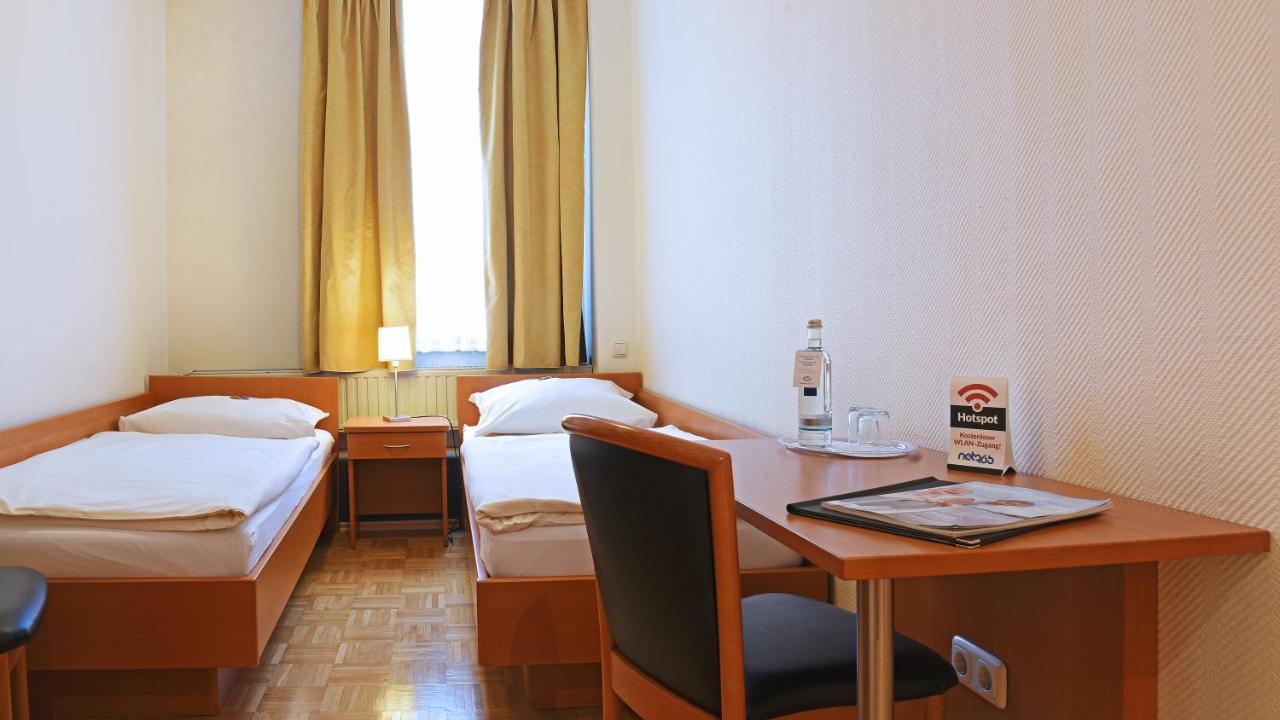 קאוב Hotel Deutsches Haus מראה חיצוני תמונה