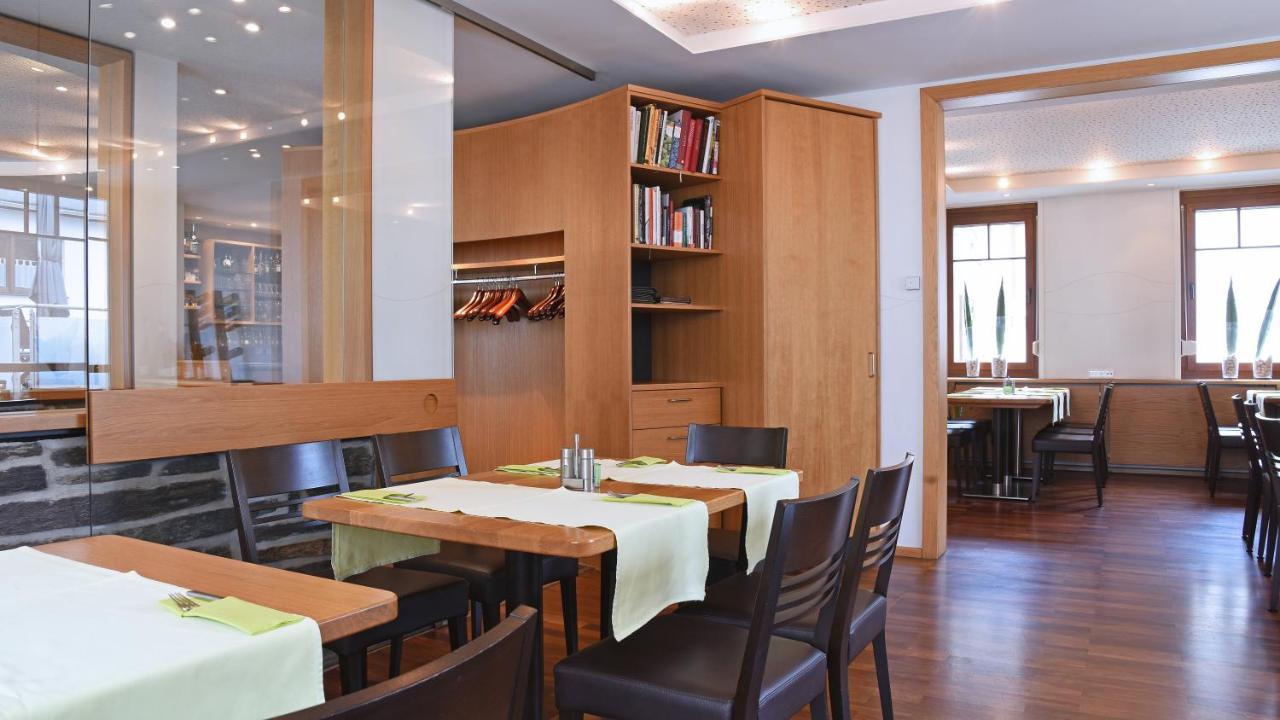 קאוב Hotel Deutsches Haus מראה חיצוני תמונה