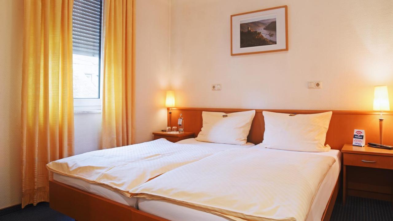קאוב Hotel Deutsches Haus מראה חיצוני תמונה