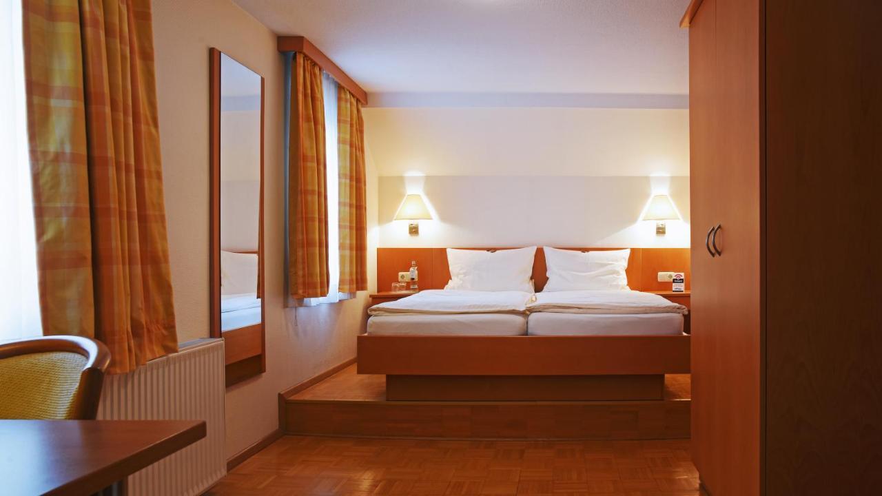 קאוב Hotel Deutsches Haus מראה חיצוני תמונה