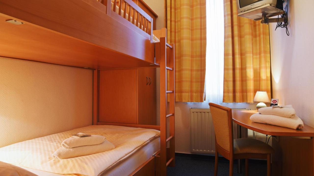 קאוב Hotel Deutsches Haus מראה חיצוני תמונה